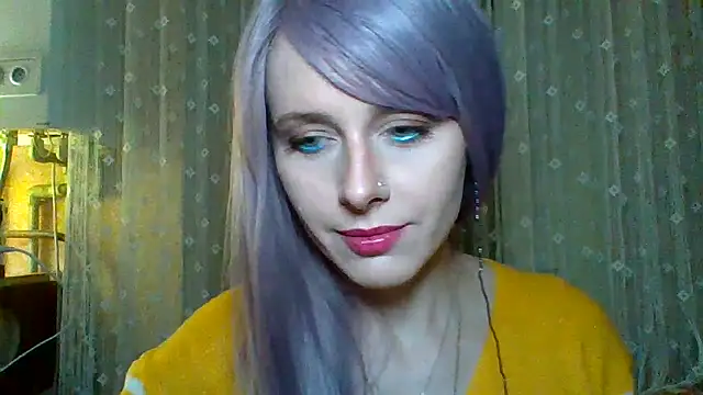 LuminousLady online show from March 2025 06:00:01 PM