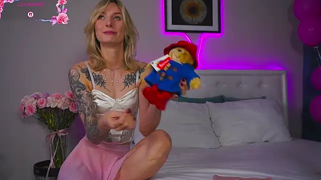 LeaCox  online show from October 2025 08:02:02 AM