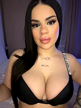 Snapshot of mrsbellanova chatting on November 2025 10:41:02 PM mrsbellanova online show from November 2025 10:41:02 PM