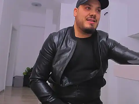 Snapshot of ZackMasterss chatting on November 2025 01:26:02 AM ZackMasterss online show from November 2025 01:26:02 AM