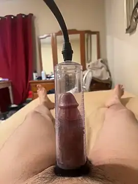 Snapshot of aleds17668 chatting on March 2025 05:06:02 PM aleds17668 online show from March 2025 05:06:02 PM