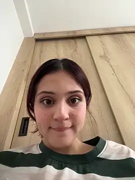 Snapshot of AngelRuby chatting on September 2025 08:32:02 PM AngelRuby online show from September 2025 08:32:02 PM