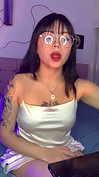 Snapshot of Valu_euphoria chatting on November 2025 09:48:01 PM Valu euphoria online show from November 2025 09:48:01 PM