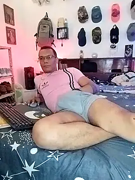 XhaseFoX online show from February 2025 01:03:02 AM