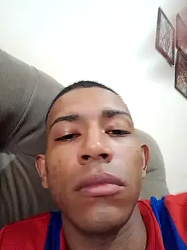 Mineirinho043 online show from February 2025 12:00:01 PM