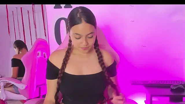 Maraxrivera online show from March 2025 02:59:02 PM