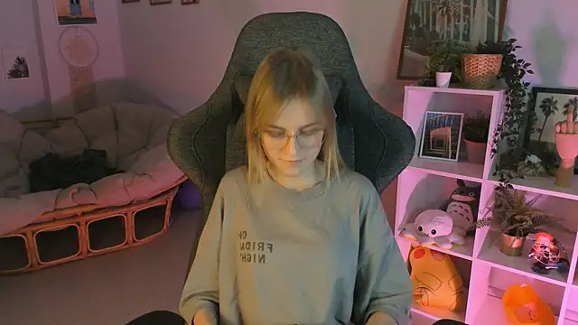 KiraMontoya online show from March 2025 06:08:02 PM