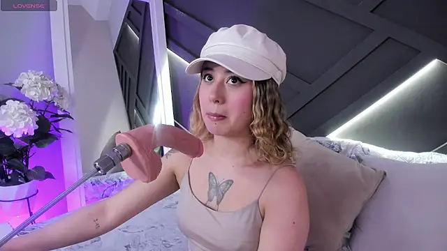 cloe palmer online show from October 2025 09:04:02 PM