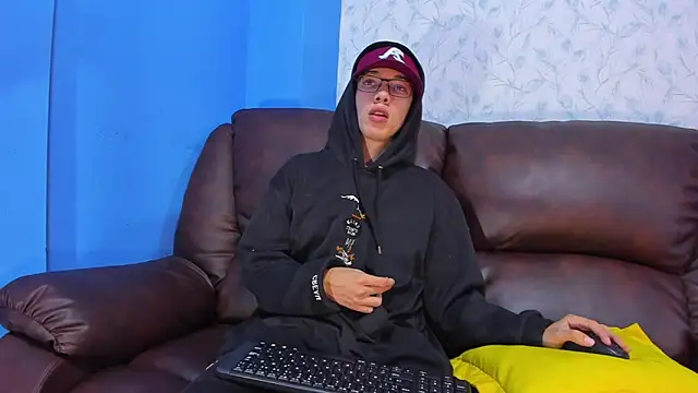 Gadiel Sex online show from March 2025 01:50:02 PM