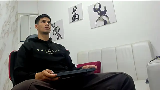 ANDRES STUD online show from October 2025 04:24:01 AM