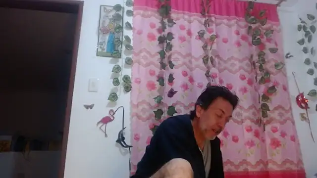 jeans and emma online show from March 2025 01:25:02 AM