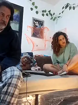 jeans and emma online show from October 2025 07:31:01 AM