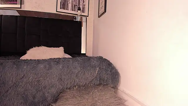 Snapshot of tylla_ chatting on November 2025 07:45:02 PM tylla online show from November 2025 07:45:02 PM