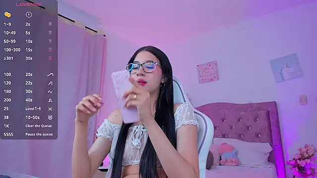 emilly star online show from March 2025 11:26:01 PM