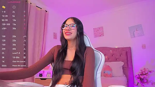 emilly star online show from March 2025 11:32:01 PM