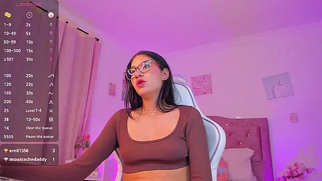 emilly star online show from March 2025 11:42:01 PM