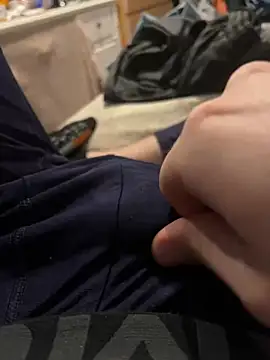 Snapshot of Funtims999 chatting on February 2025 02:29:02 AM Funtims999 online show from February 2025 02:29:02 AM