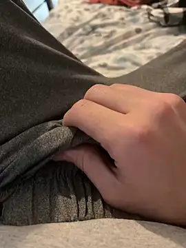 Snapshot of Funtims999 chatting on February 2025 09:31:01 PM Funtims999 online show from February 2025 09:31:01 PM