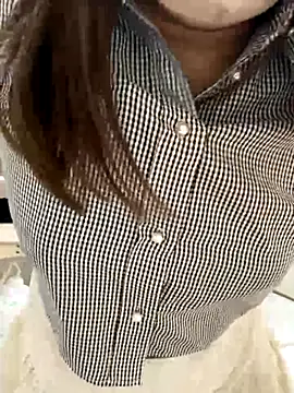 mitarashi awww online show from October 2025 09:11:01 PM