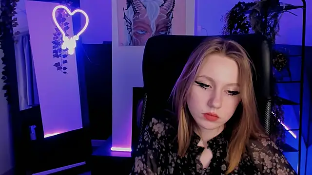 Snapshot of DariaTate chatting on February 2025 06:01:02 PM DariaTate online show from February 2025 06:01:02 PM