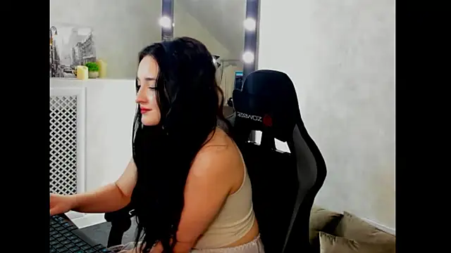 AnnetteHernande online show from March 2025 02:10:02 PM