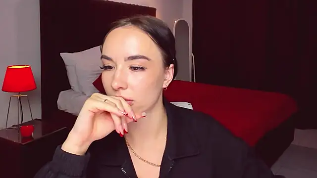 Snapshot of Suga_babe chatting on November 2025 06:30:01 PM Suga babe online show from November 2025 06:30:01 PM