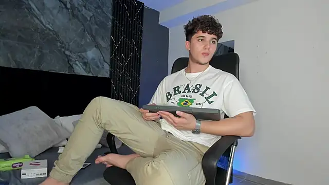 ErosGeorgiou online show from March 2025 04:24:01 PM