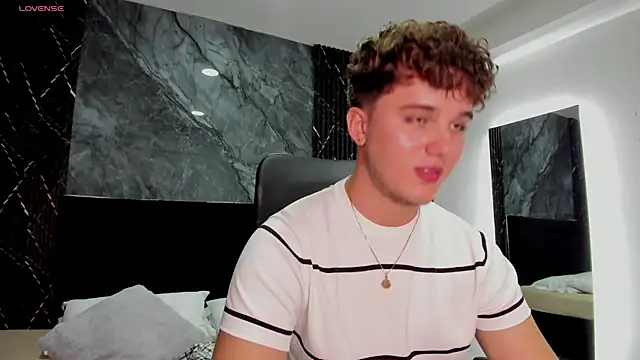 ErosGeorgiou online show from March 2025 04:04:01 PM