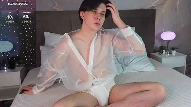 AdrianoAubert online show from March 2025 07:15:01 AM