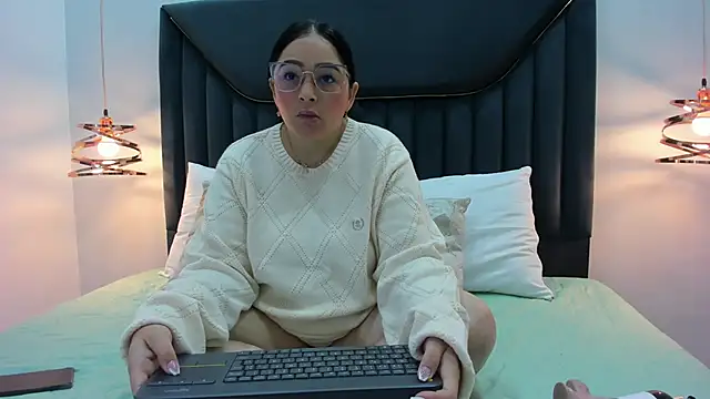 ZamiraGates online show from March 2025 04:58:01 AM