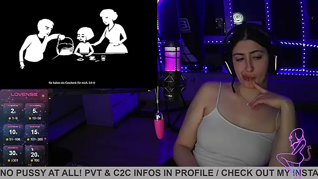Gamergirl-Linela online show from February 2025 12:49:01 AM