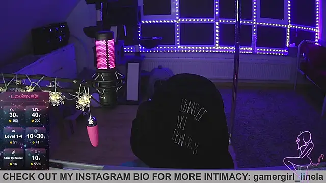 Gamergirl-Linela online show from November 2025 05:57:02 PM