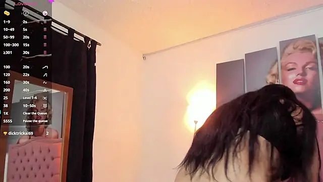 Snapshot of Sophia_Brunett chatting on February 2025 03:20:01 AM Sophia Brunett online show from February 2025 03:20:01 AM