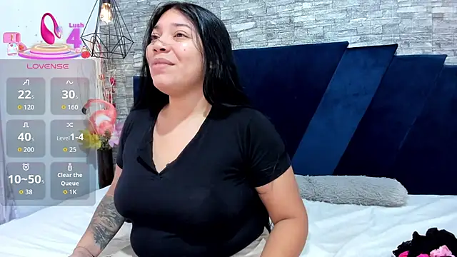 Snapshot of Sophia_Brunett chatting on September 2025 12:06:01 PM Sophia Brunett online show from September 2025 12:06:01 PM