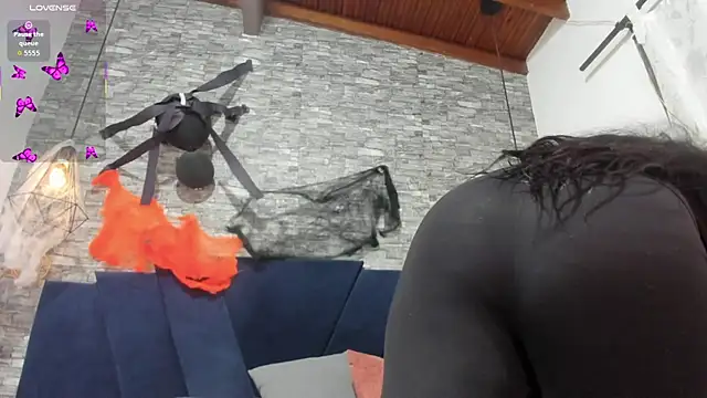 Snapshot of Sophia_Brunett chatting on October 2025 12:01:02 PM Sophia Brunett online show from October 2025 12:01:02 PM