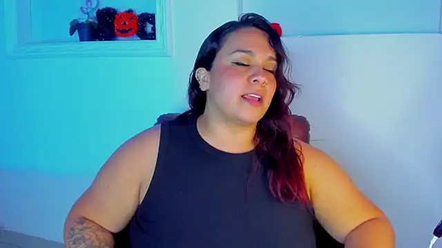 KourtneyEvans online show from October 2025 03:33:02 PM