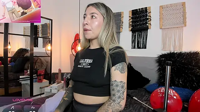 Adisson kyler online show from February 2025 06:37:02 PM