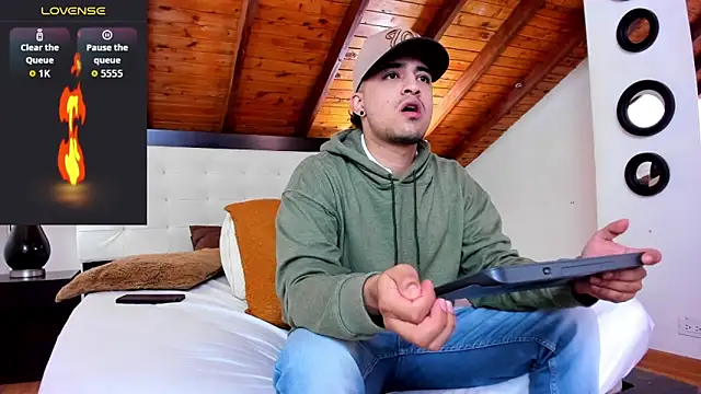 Sebastian Berne online show from October 2025 07:25:02 PM