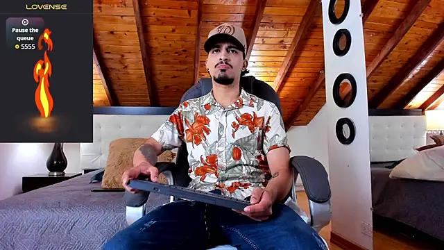 Sebastian Berne online show from December 2025 07:10:02 PM