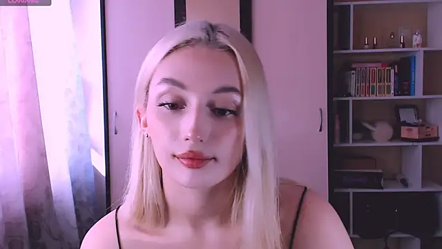 beauty blonde online show from March 2025 09:33:02 AM