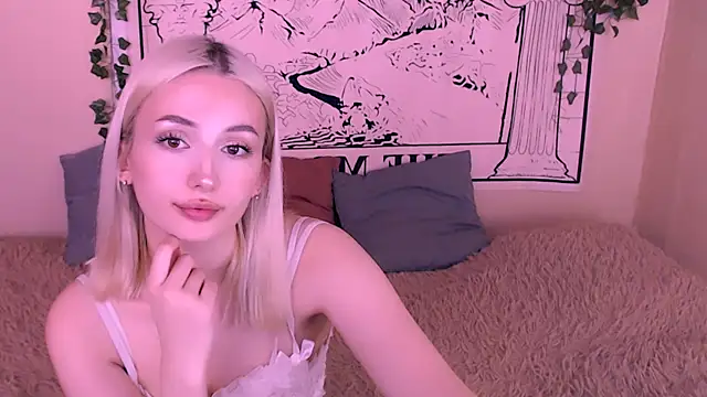 beauty blonde online show from March 2025 08:48:01 AM