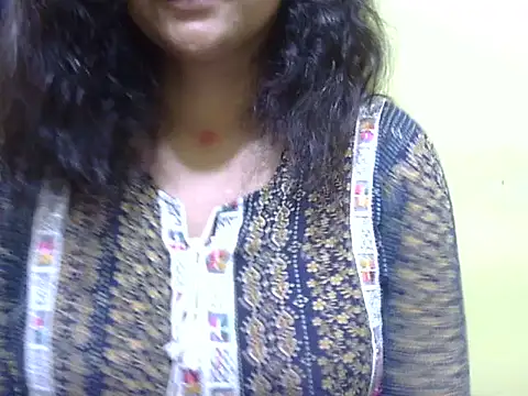 Your cutiepie  online show from October 2025 06:30:01 PM