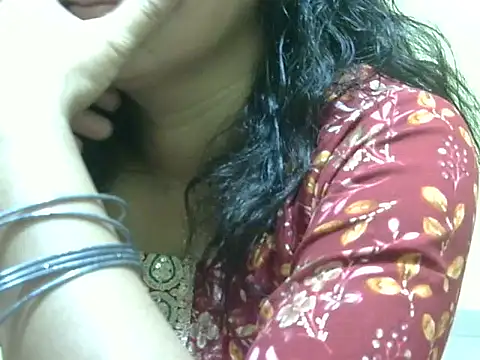 Your cutiepie  online show from November 2025 05:59:01 PM