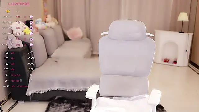 Moonccoi online show from February 2025 09:20:02 PM