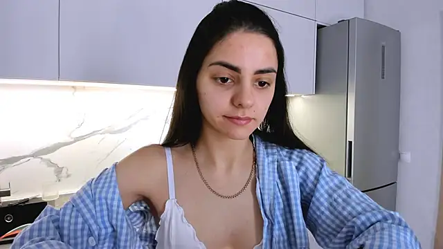 Snapshot of EmiliaZen chatting on March 2025 11:50:01 AM EmiliaZen online show from March 2025 11:50:01 AM