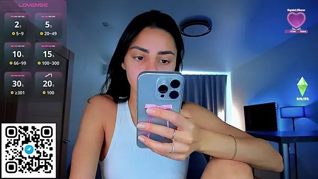 Snapshot of EmiliaZen chatting on September 2025 01:55:02 PM EmiliaZen online show from September 2025 01:55:02 PM