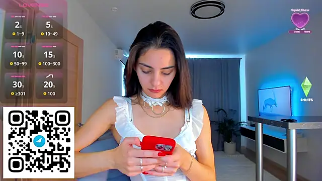 Snapshot of EmiliaZen chatting on November 2025 12:27:02 PM EmiliaZen online show from November 2025 12:27:02 PM