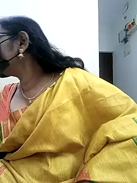 niiveditha online show from February 2025 07:05:02 PM