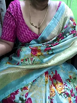 niiveditha online show from October 2025 05:37:01 AM