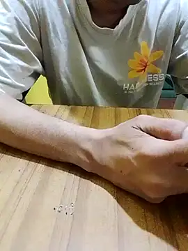 Snapshot of crazyfreaking chatting on November 2025 09:37:01 PM crazyfreaking online show from November 2025 09:37:01 PM